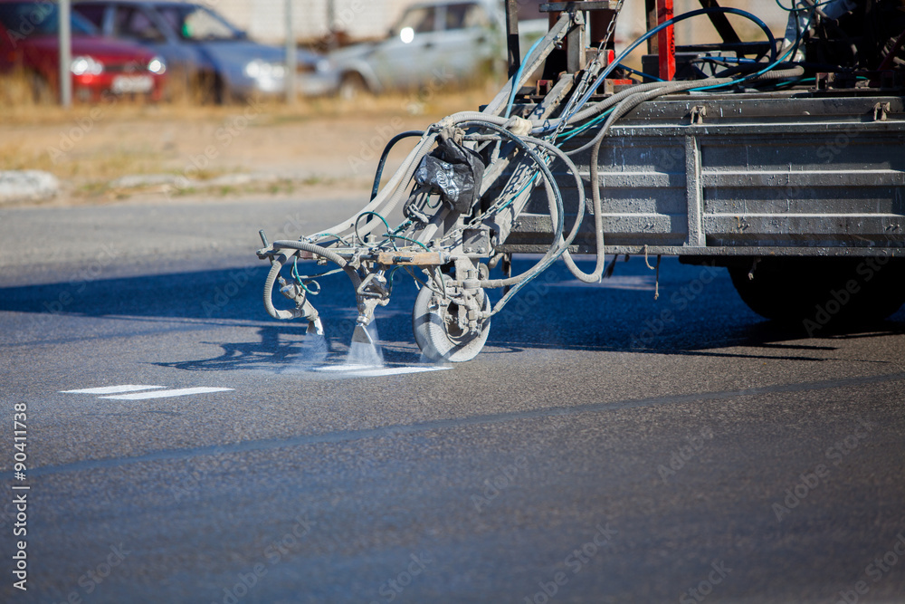 Teamwork: Pavement Asphalt Road Marking Paint and Striping with